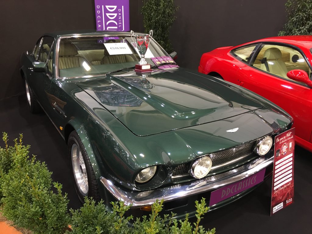 Gewinner des diesjährigen Concourse d'Elegance 2016 der Essen Motor Show: Aston Martin Vantage, zu haben für 510.000 Euro